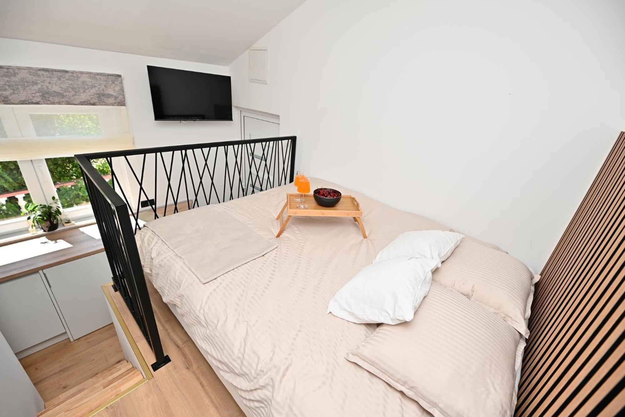 Kinda Apartment